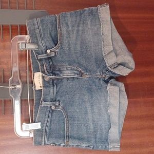 5 For $20 Size 1 Roxy cuffed cut-off high-waisted jean shorts